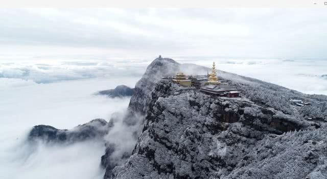 千年古诗，还原峨眉山最美雪景