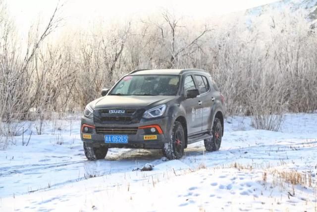 服气!接近零下20度,这台10多万的SUV还敢爬山撒野