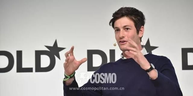 时髦办｜Karlie Kloss结束六年爱情长跑，订婚啦！