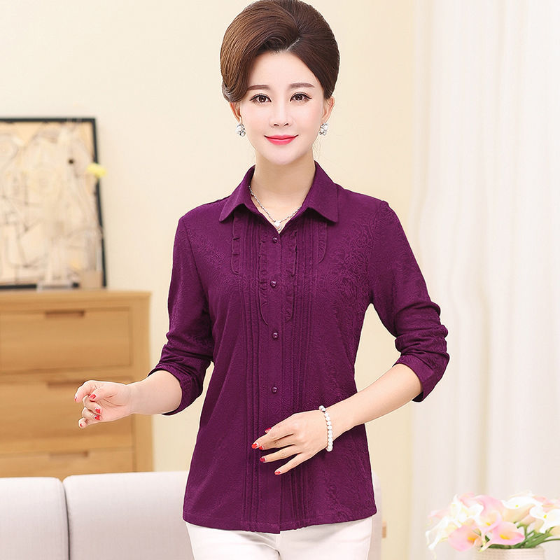 难怪，把裙子都扔了，流行的小衫太美，50岁妈妈穿上显瘦，迷人