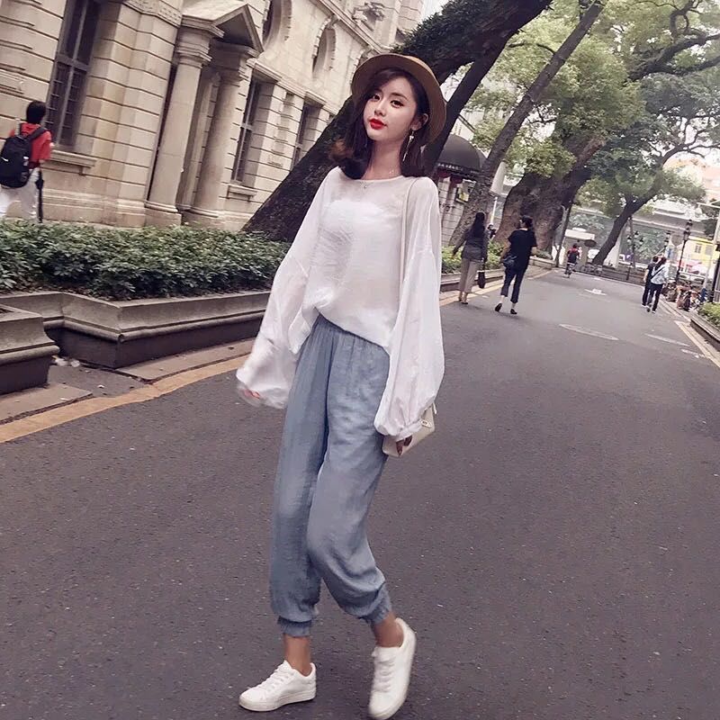 到香港才知道，如今时髦女人这样穿!洋气减龄，让你穿出与众不同