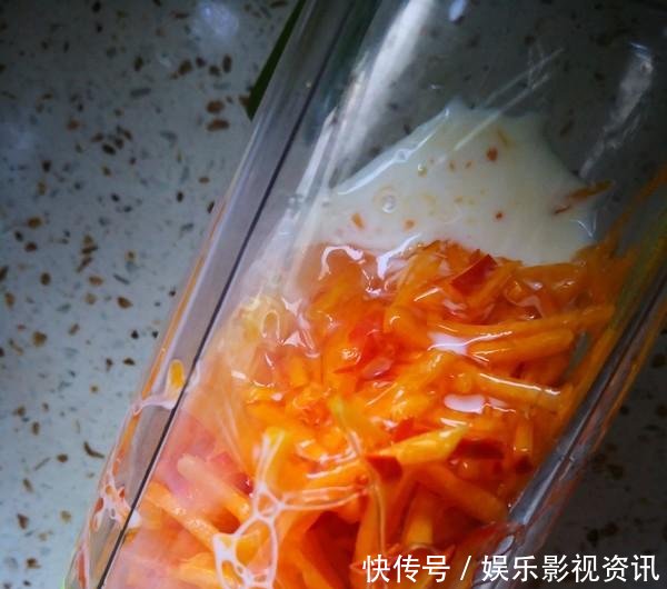 「营养」秋天就爱吃这样的南瓜饼,松软香甜,营养丰富,孩子很爱吃!