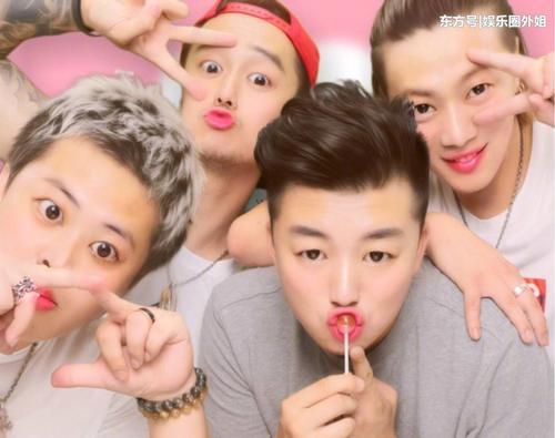 蒋劲夫公布恋情，在日本挤电车喝清汤，还曾说希望女友有公主病