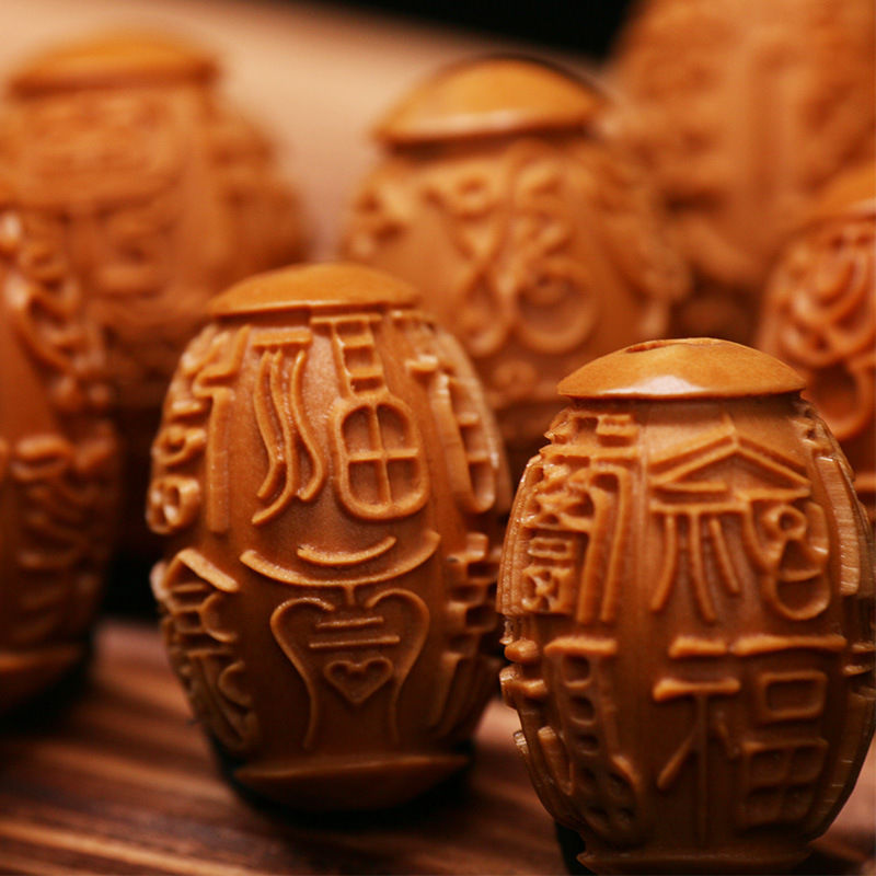 越来越多人不戴手表了!现流行戴“佛系手串”，高贵典雅有气质