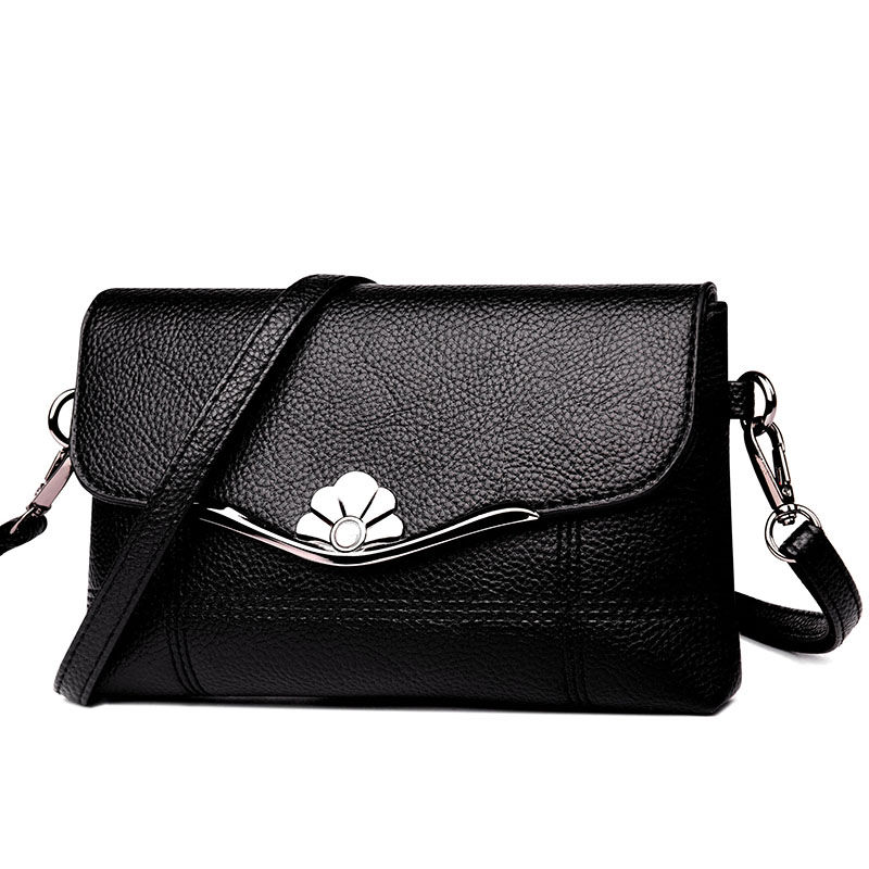 现在的女子真会打扮，包臀裙+颜值包，妖娆性感，好看方便