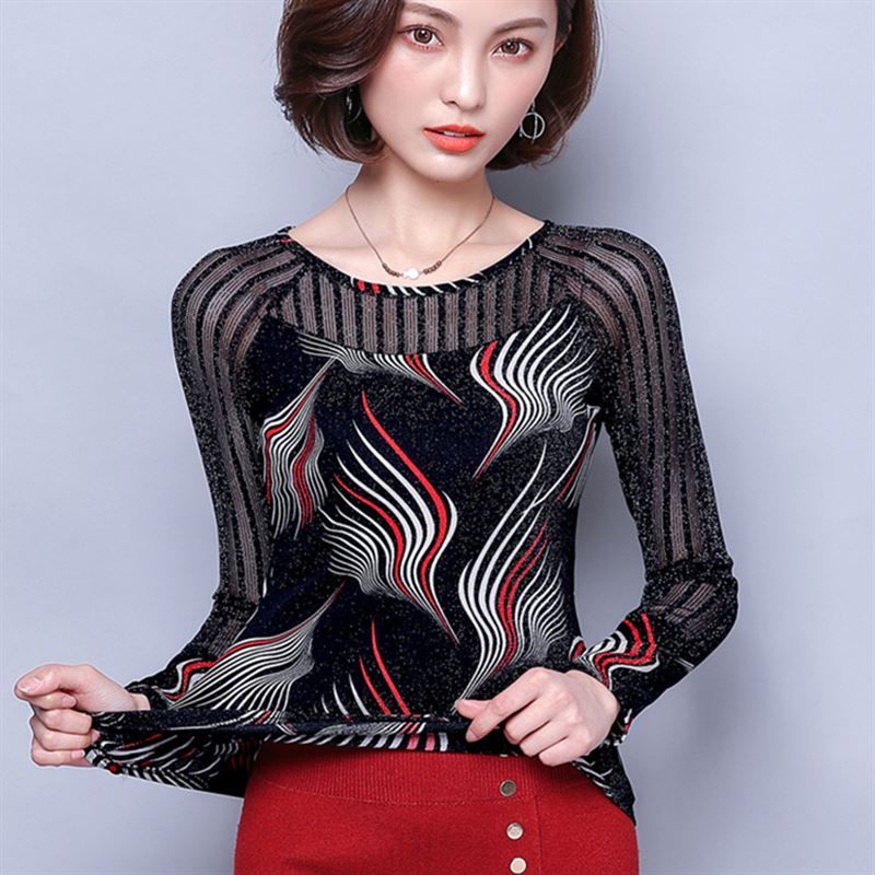 中秋回家，给妈妈带了两件欧式小衫，减龄显嫩，她肯定很高兴的