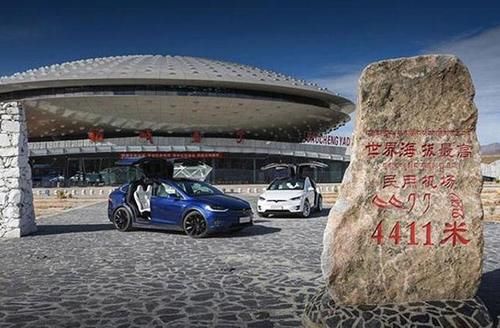 实拍全世界海拔最高的机场,票价高到天,坐飞机离不开氧气瓶!