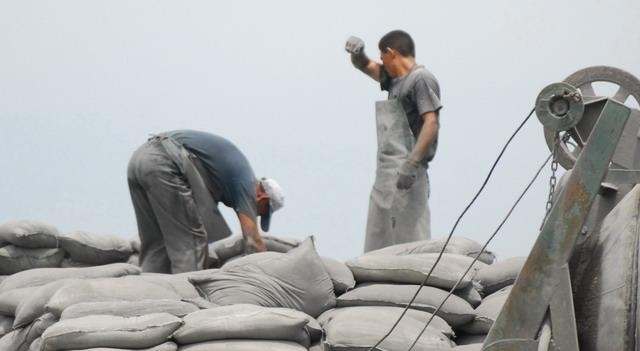 农村户口：工资再高，建议别做以下3个工作，赚再多钱也不够治病