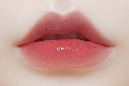  『女生』有这些标志的女生颜值很高哦，女生来看，你有几个？