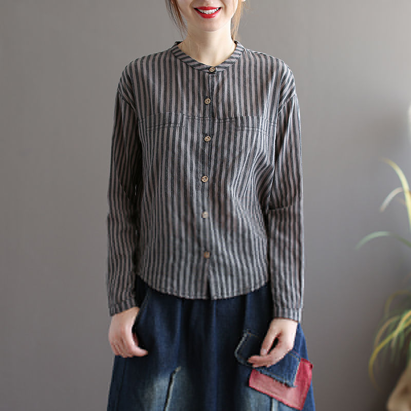 今年流行小衫+小脚裤，时髦又美嫩，适合30~50女人穿