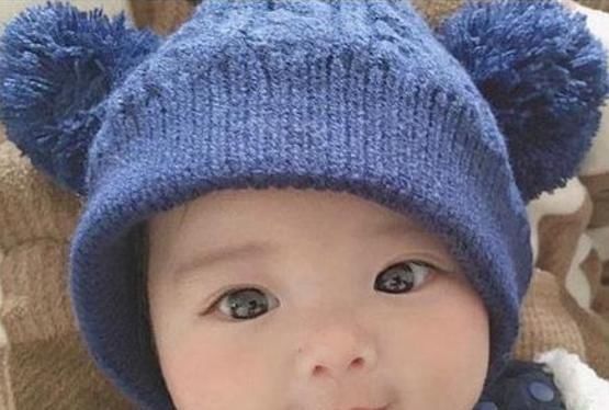 「a3910」当娃提早有这几个表现时,就表示他很聪明,占一条也值得宝妈乐了