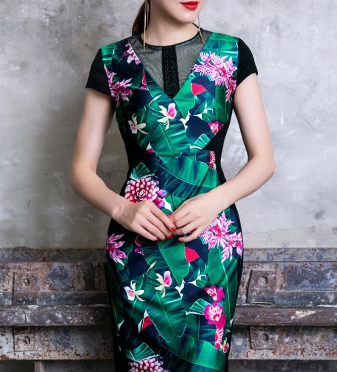 这才叫“女人味十足”，比旗袍还美十倍，精致端庄，倾城又倾国