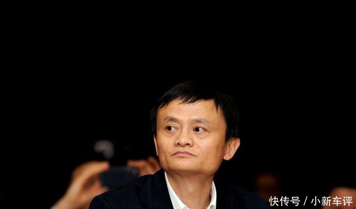  『行不行』马云问黄渤“你帮我代言，不给钱行不行”黄渤高情商秒回答