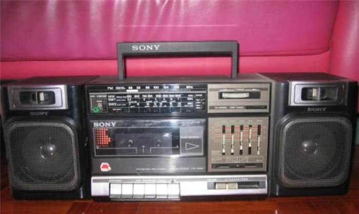 几样老物件，样样珍贵，价值不菲，农村老人才见过