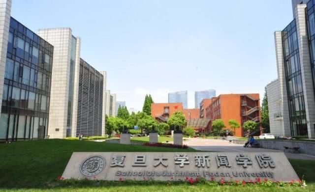  摩天大楼@中国“最大”教学大楼，仅差8米就成摩天大厦，完工15年没有人跨越