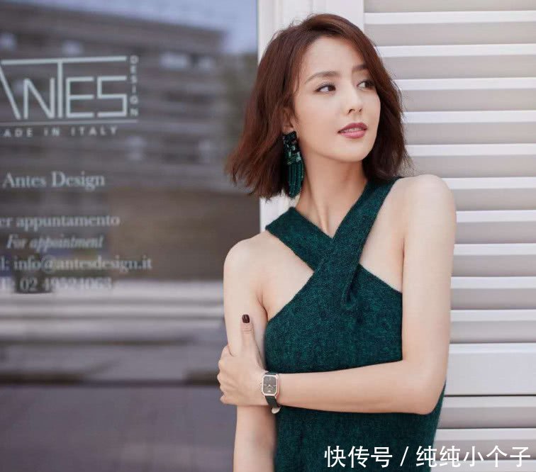 「 真好」穿民族风裙子条纹魅力无限，丫丫真美，佟丽娅身材真好