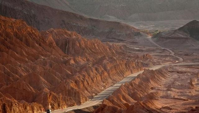 地球上“最不像地球”的四个地方，第一个美到窒息，第三个像火星