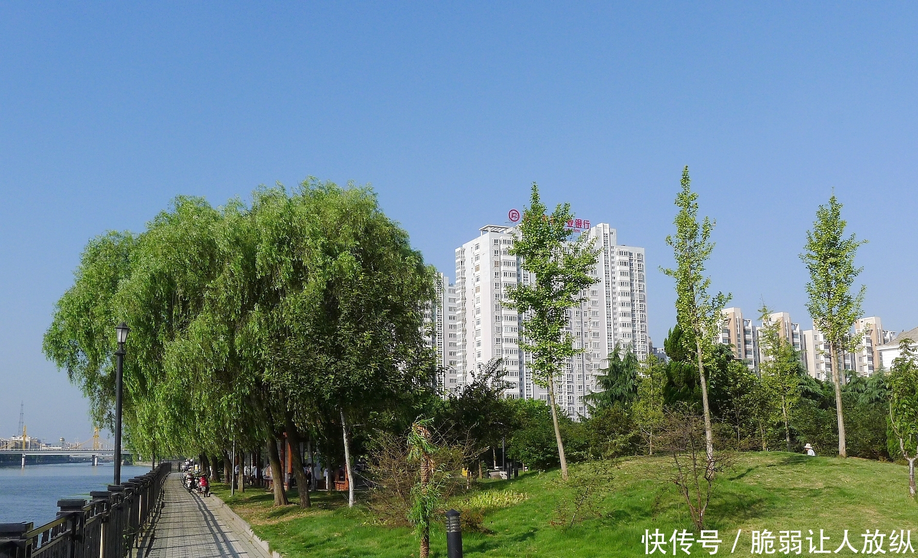 江苏最应该撤县设市的县，地处黄海之滨，是全国百强县，就在盐城