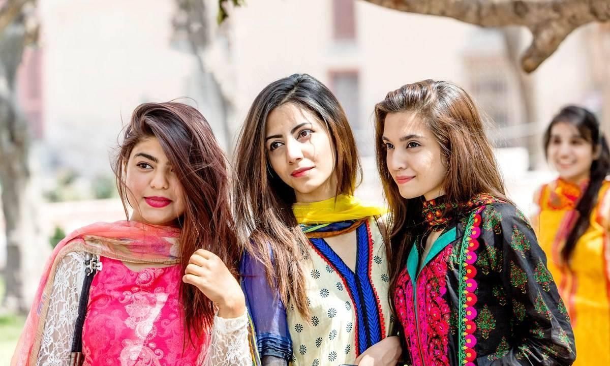 中国小伙去趟巴基斯坦，莫名就成了当地“女婿”，只因一个动作？