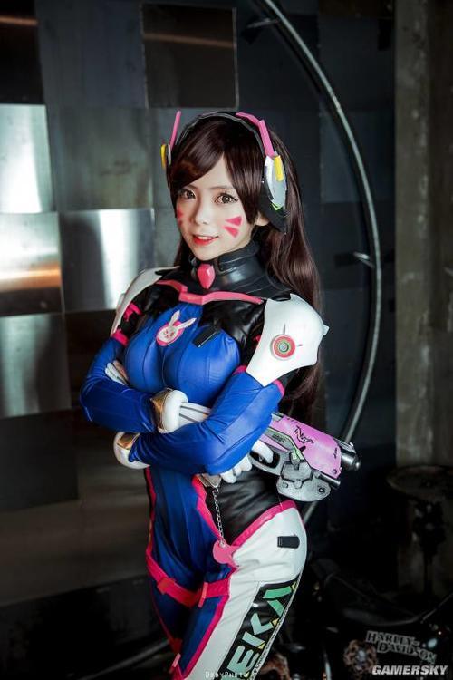 韩国美少女COS兔女郎瑞文 火辣黑丝豪乳让人喷血