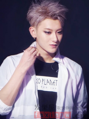 黄子韬新剧开播 帅气发型神助攻