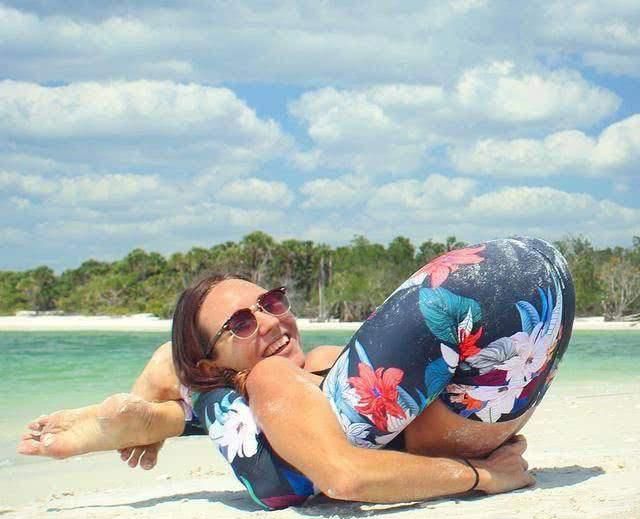 怎样能有了女人味你得先练会这三式瑜伽让身姿楚楚动人！