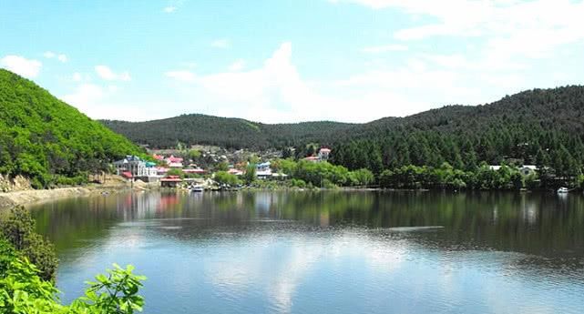 中国“最大”的湖泊，海拔高度为351米，还是5A级景区！