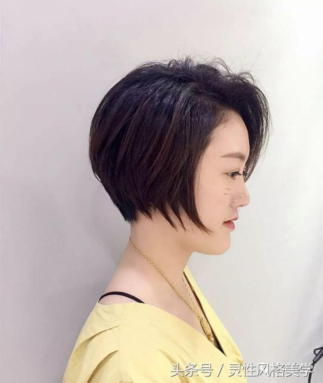 三四十岁的你发型别瞎剪了，有这30款短发就够了！