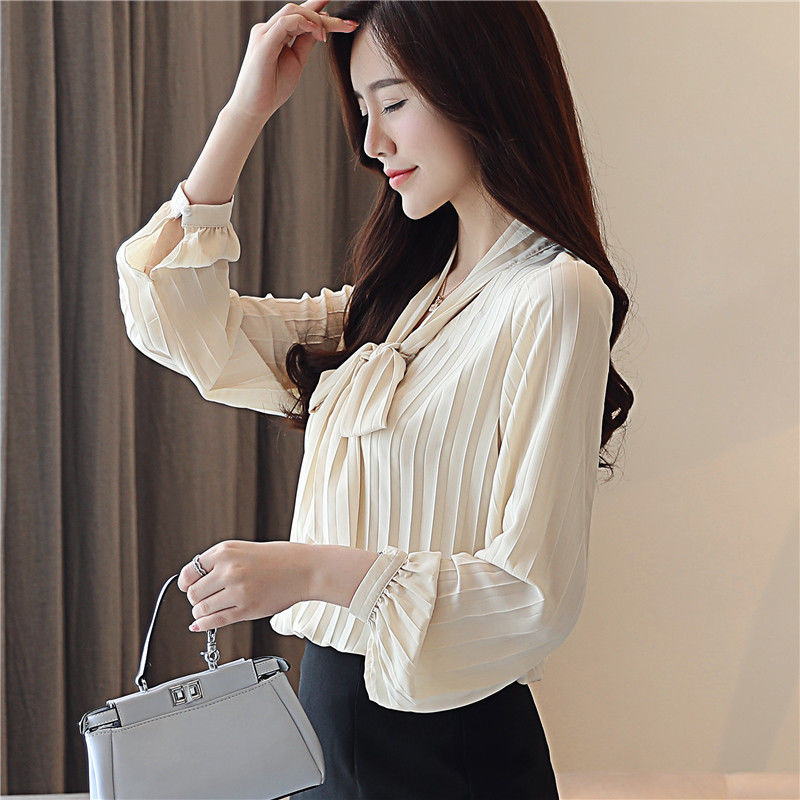 女人再漂亮，也别穿裙!9月新款小衫洋气百搭，秋老虎来也不怕