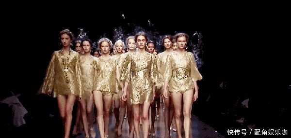 为什么走秀时,模特都不用穿“内衣”呢?真相竟然是这样