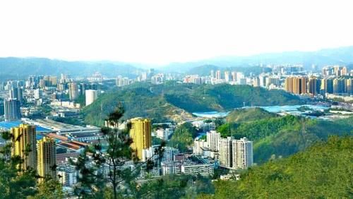 湖北最“不该被埋没”的城市,地理位置不逊色于武汉,但还是四线