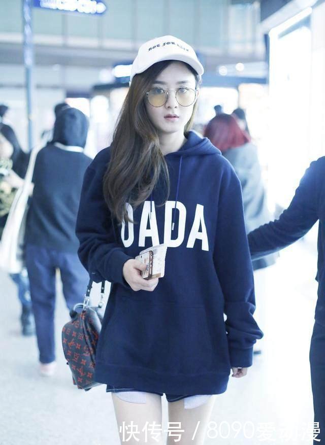 赵丽颖穿十万块的长裙艳压全场，原来这才是她的风格