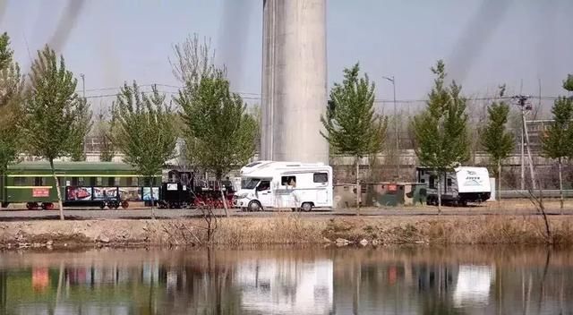 十里春风不如你,我们为什么要房车旅行?