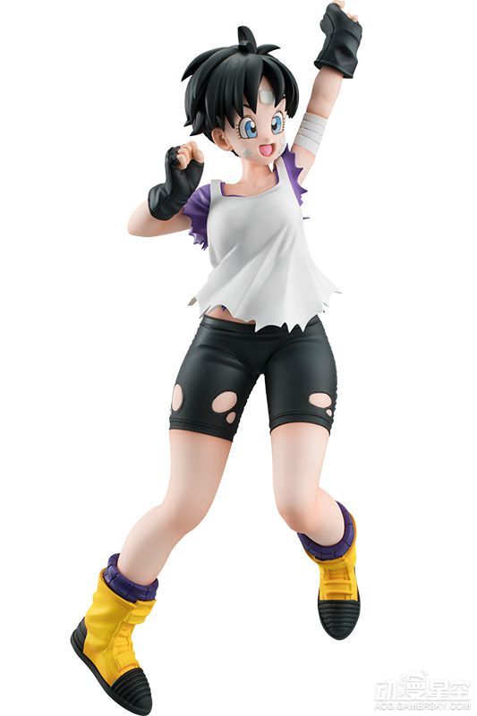 《龙珠》比迪丽手办 破洞紧身裤凸显少女傲人身材