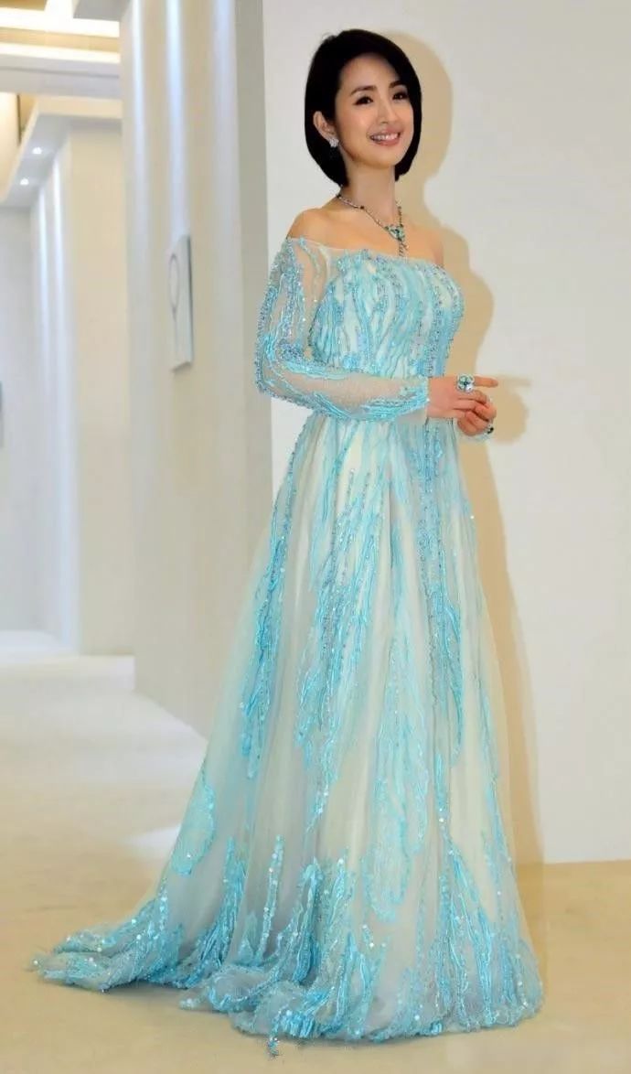 林依晨胖了，不过网友却说更丰满有女人味，之前就是太瘦了！