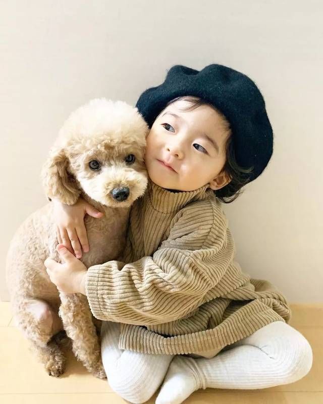  [睡觉]日本小女孩每天和狗狗一起睡觉引千万网友围观这才是晒娃晒宠物的最高境界