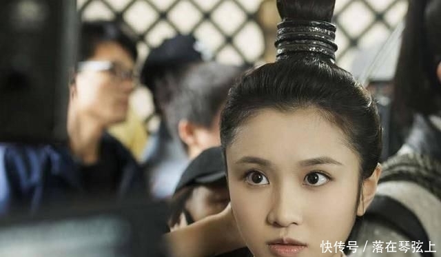 『剧照』《有翡》摄制组公布全新产品精修剧图,力证赵丽颖长相未崩?