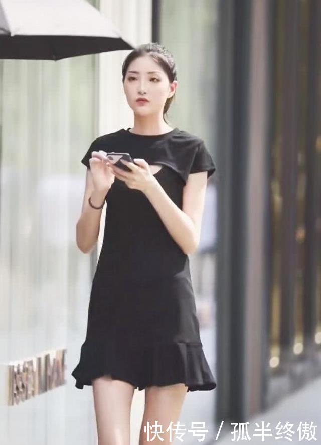 「优雅」路人街拍,小姐姐优雅迷人很吸睛,穿上超短裤,更加高挑迷人