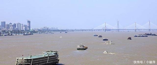 这项工程：法国用46年，美国160年才完成，而中国12年搞定