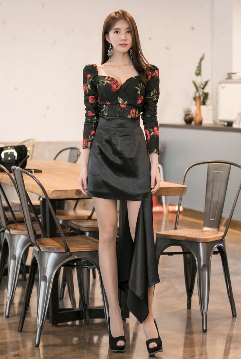 娉婷袅娜圣克鲁斯凤舞裙