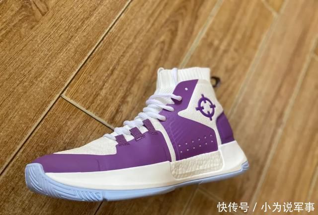  鞋面：全掌类boost，足弓大碳板，范弗里特上脚的狙击一代你期待吗