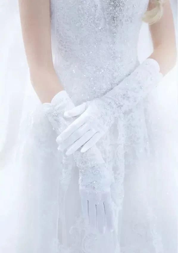  [公主联名]把冰雪奇缘做成婚纱！这些迪士尼公主穿的婚纱裙也太好看了！