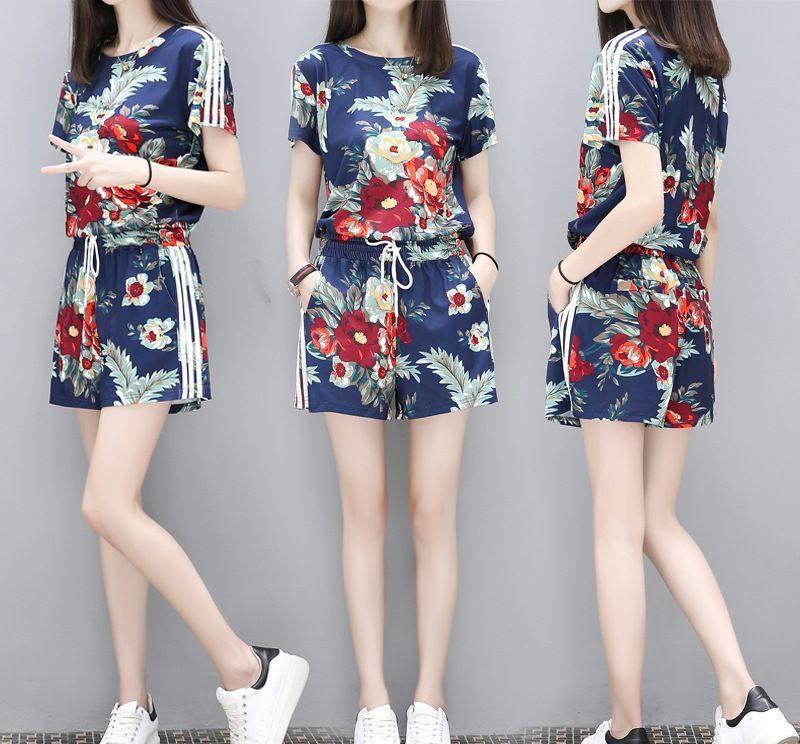 夏季还是短裤套装最受欢迎,穿着凉爽舒适又有型,轻便洋气显年轻