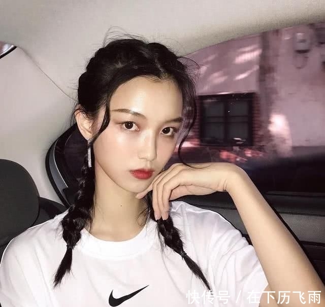 #扎发真#别总是“披头散发”!2020年大火的5种“扎发”,不挑人还好看!