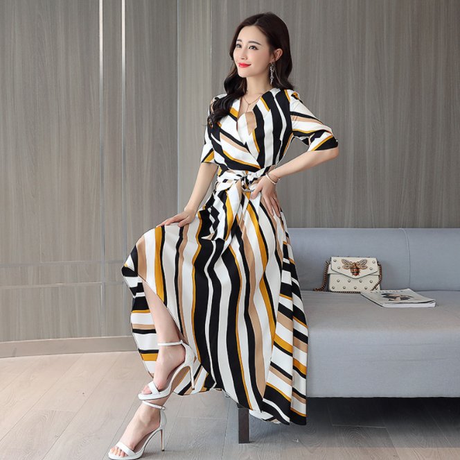 姐姐是个设计师!她说我五大三粗的，最适合穿这样的裙子，是吗