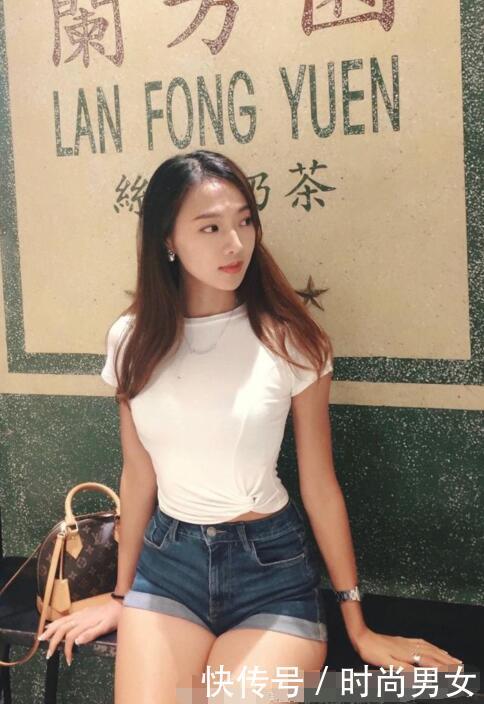 图2性感包臀裙身材尽显, 你不想将她带回家吗！