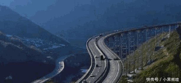 中国真正“基建狂魔”的代表 这座桥比港珠澳大桥雄壮100倍