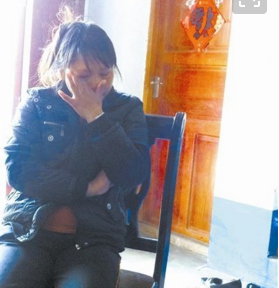 40岁农妇网上冒充美女,竟然骗网友回家干农活,报警后被拘留!