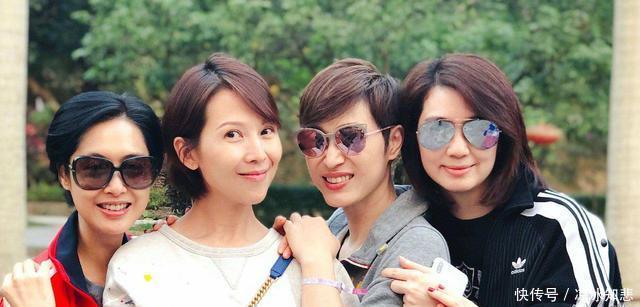 「耳边」蔡少芬三胎封肚后美出新天际!木耳边吊带秀出牛奶肌,女人味爆棚