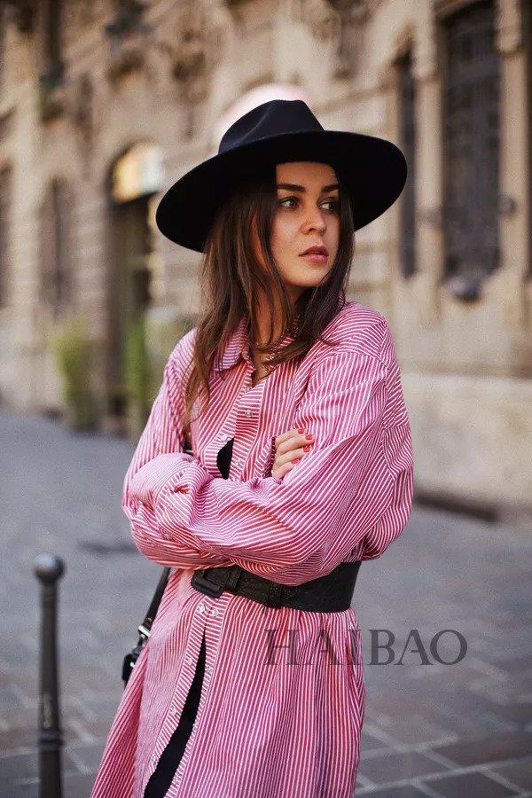 实用| 时尚博主教你早秋穿搭，这样的时髦单品不来一件?